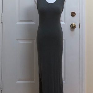 Floor length gray body-con dress Size Medium.